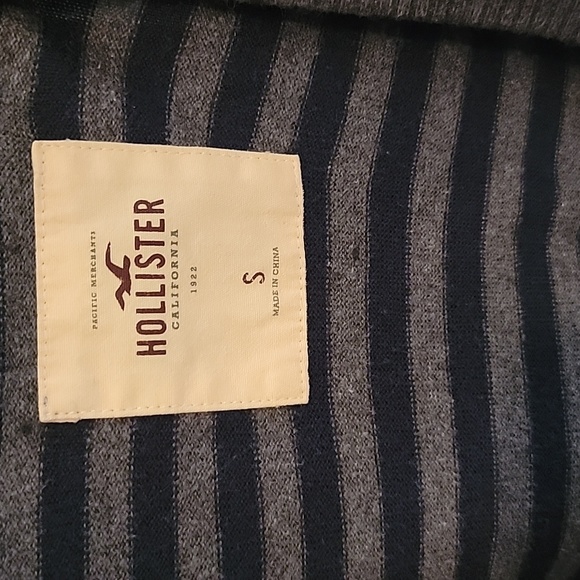 ☀️ Hollister cardigan size small - Picture 4 of 5